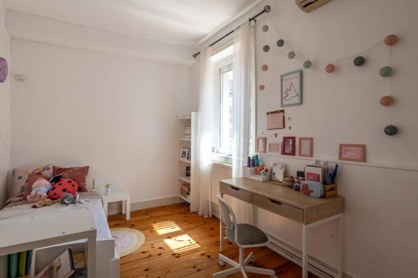 Lyon 3ème - Appartement esprit Maison de 137,8 m² - 5 Chambres - Jardin avec piscine