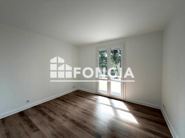 Location Appartement 4 pièces 70.67 m² - 27 A 33 RUE CHARLES CORBEAU Evreux 27000