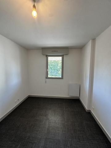 Appartement T2 à louer Saint Jacques De La Lande - 42 m² (réf : 567648)
