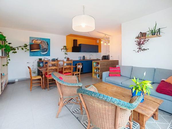 À vendre : Appartement 3 pièces à Angers situé Quartier des Banchais dans une résidence récente avec ascenseur et stationnement