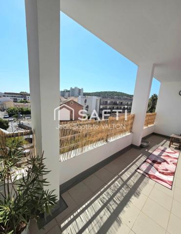 Appartement 2 pièces avec grande terrasse Sud ascenseur et garage