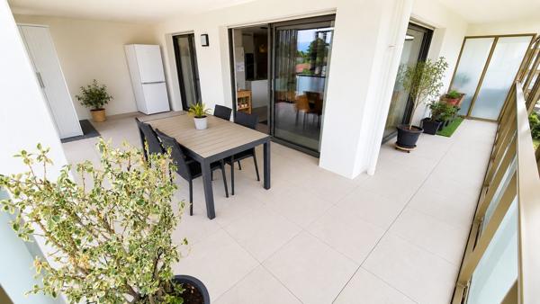 Superbe T4 moderne avec grande terrasse