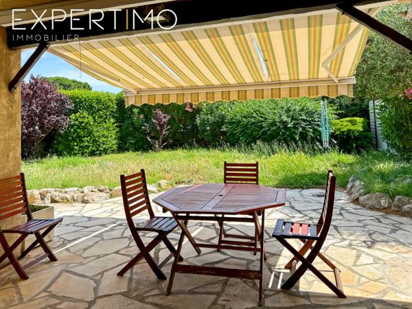 Palavas-les-Flots (34250) Palavas les Flots, villa T5 d'environ 106 m2 sur un terrain de 476 m2, dépendance et garage.