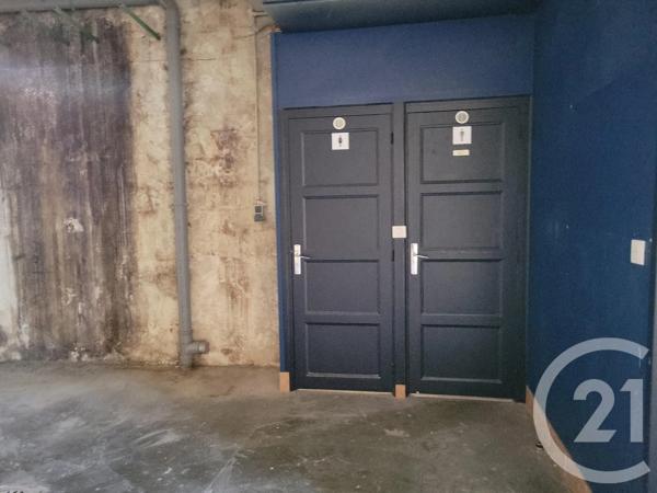 Immeuble à vendre  464 m 2   LE CREUSOT  - 71