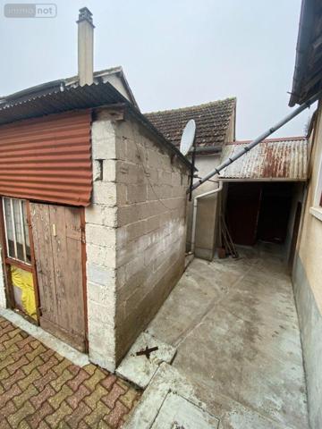 Maison à vendre à Villedieu-sur-Indre dans l'Indre (36320), ref : 1051879