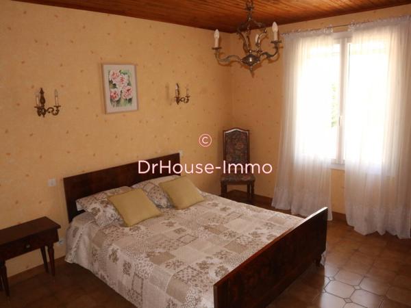 Appartement à louer 4 pièces de 96 m²