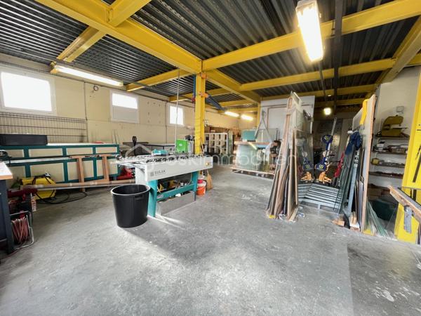 Local d'activités de 282 m²
