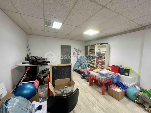 Local d'activités de 282 m²