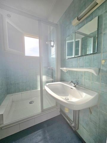 Maison familiale 7 chambres plain-pied, proche suisse
