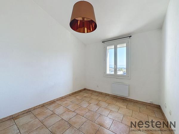 À VENDRE - Appartement T3 avec mezzanine, balcon et garage - Trets