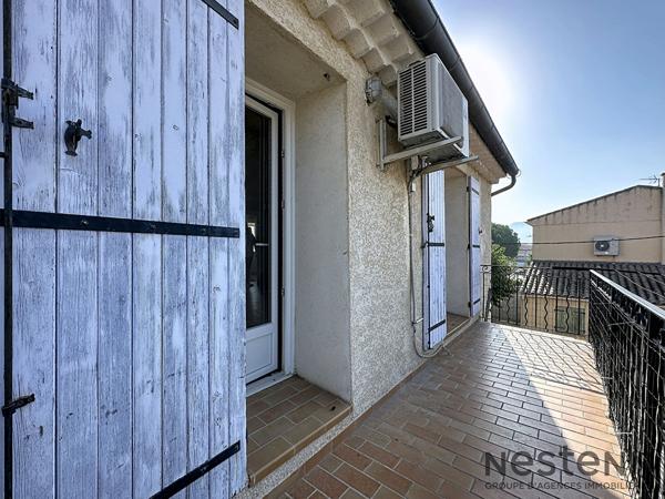 À VENDRE - Appartement T3 avec mezzanine, balcon et garage - Trets