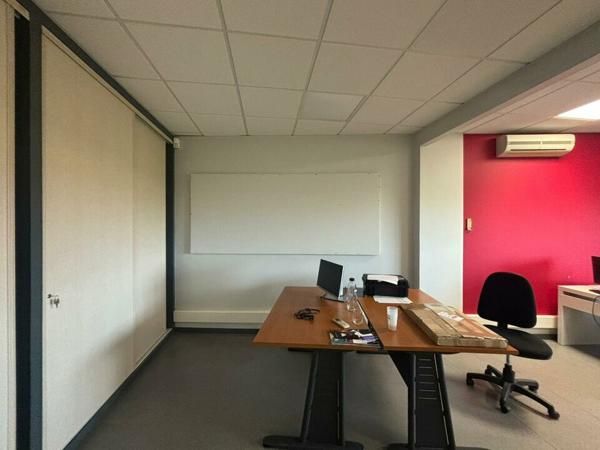 BUREAUX vente à BELLEVIGNY 85170