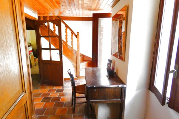 BELLE MAISON AUVERGNATE EN PIERRE Saint-Santin-Cantalès (15150)