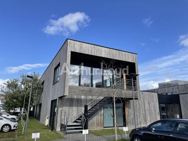 Bureaux à louer à Villeneuve-d'Ascq dans immeuble bois lumineux et modulable