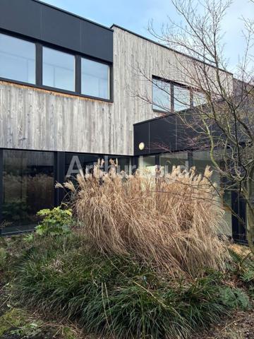 Bureaux à louer à Villeneuve-d'Ascq dans immeuble bois lumineux et modulable