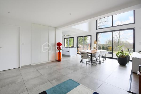 Maison d architecte de 204 m²