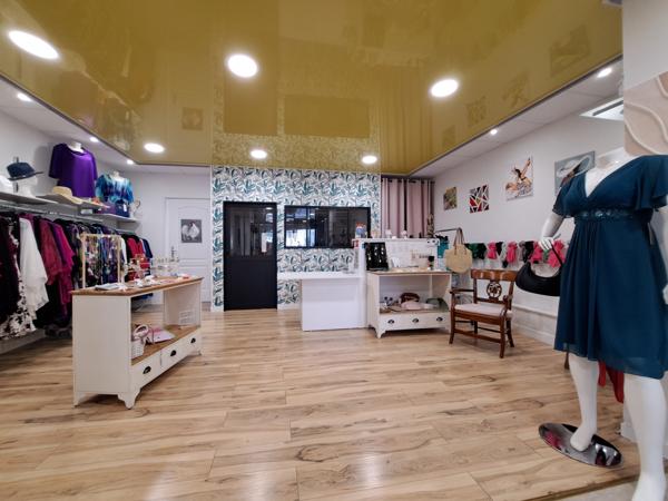 Autre  4 pièce(s)  190 m²