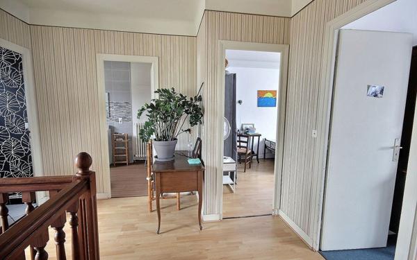 Maison à vendre    7 pièces • 246 m2 Artix