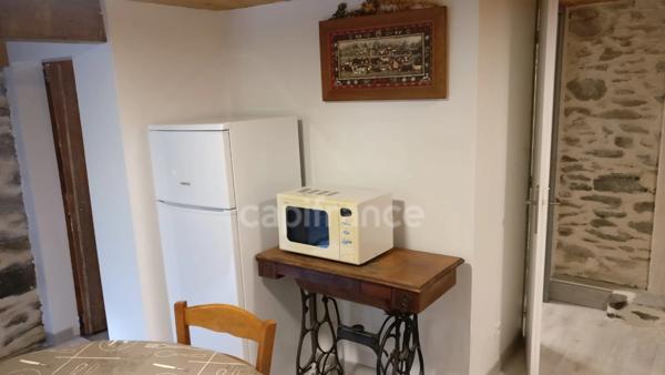 En Savoie (73), à vendre Vallée de La Maurienne, maison P8 rénovée, cave, voutes, terrain, combles, stations de ski, 3 vallées