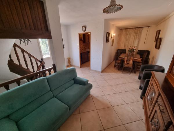 Puget-sur-Argens Maison individuelle T4 100 m² Garage/Cave/Jardin