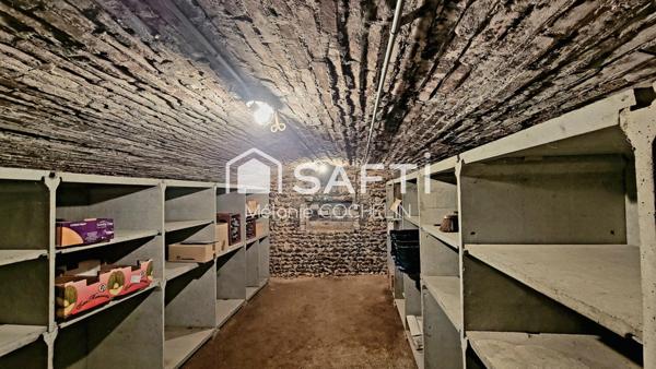 Ancien restaurant à fort potentiel sur une rue commerçante