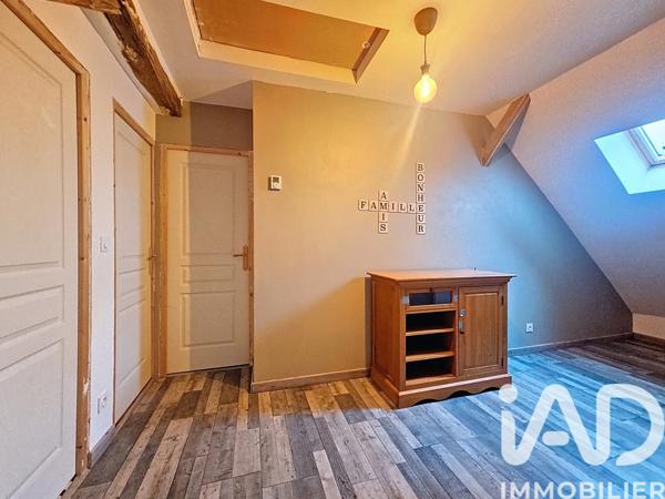 Maison à vendre 7 pièces 107 m² Saint-Julien-du-Sault