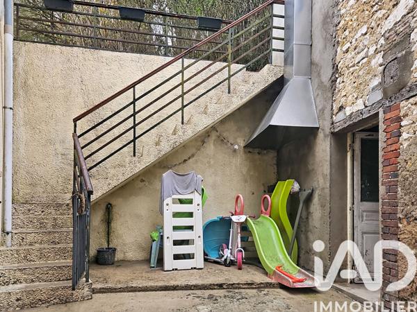 Maison à vendre 7 pièces 107 m² Saint-Julien-du-Sault