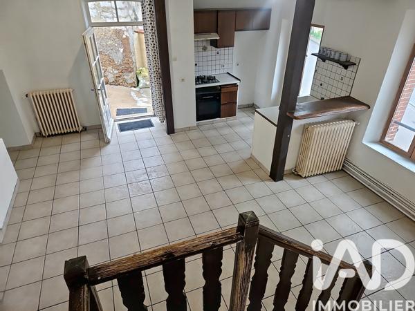 Maison à vendre 7 pièces 107 m² Saint-Julien-du-Sault