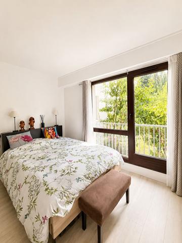 Appartement Courbevoie 1 pièce(s) 37  m2