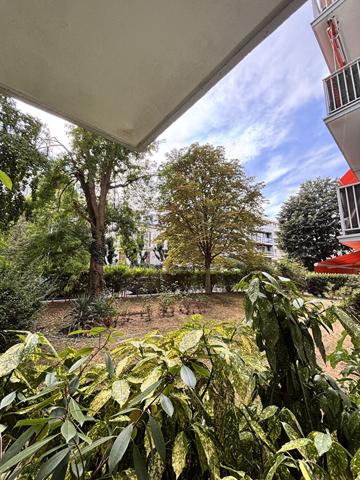 Appartement Courbevoie 1 pièce(s) 37  m2