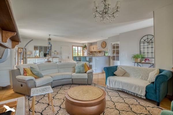 Maison à vendre 284 637 € Sainte-Bazeille 5 p 116 m² DPE C