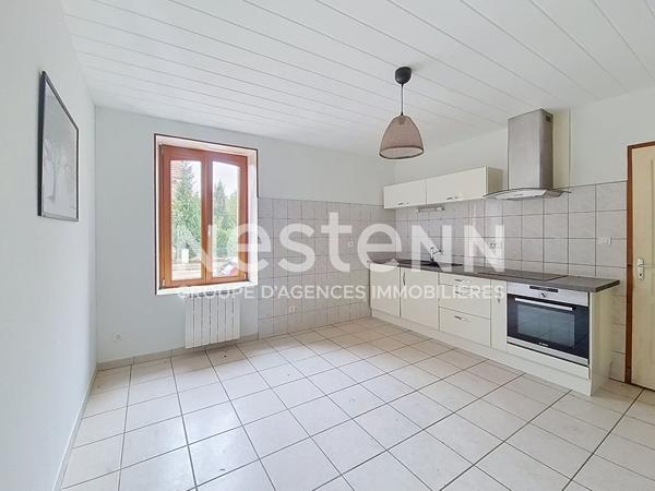 PROCHE CENTRE-VILLE : Appartement 4 pièces à vendre à Pontarlier