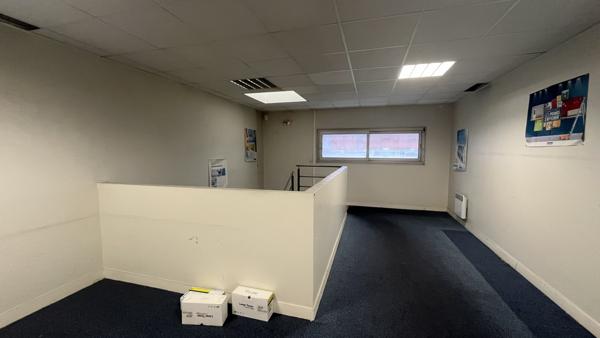 A louer 280 m2 - Bureau à Saint Jean de la Ruelle