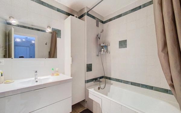 Appartement à vendre    3 pièces • 64,53 m2 Annemasse