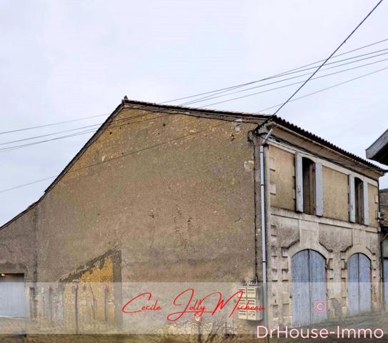 Maison à vendre 4 pièces de 237 m²