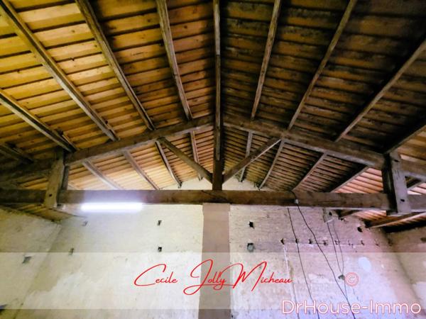 Maison à vendre 4 pièces de 237 m²