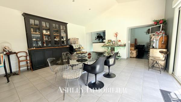 A VENDRE MAISON TYPE 5 - 10 MINUTES DE LA ROCHELLE - DOMPIERRE-SUR-MER