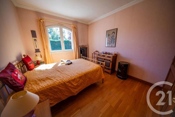 Maison à vendre  5 pièces - 137,71 m 2   ST MEDARD EN JALLES  - 33