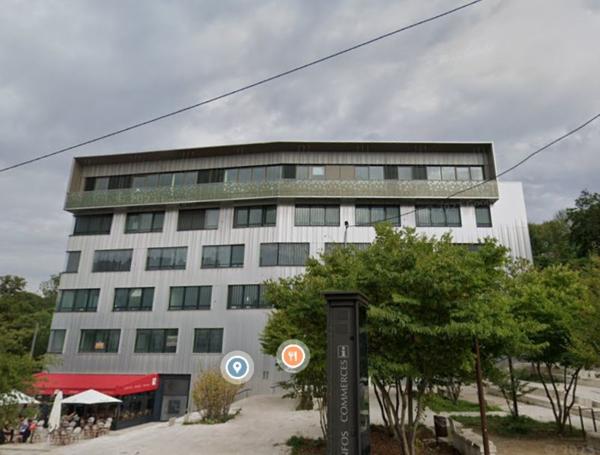 Bureaux à louer à Châtenay-Malabry dans immeuble récent avec terrasse