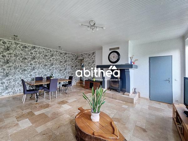 9 pièces 247m² | 15000 m² | ENSEMBLE IMMOBILIER | CHARENTAISE RÉNOVÉE | 250 + 48 m² | dépendances | étang