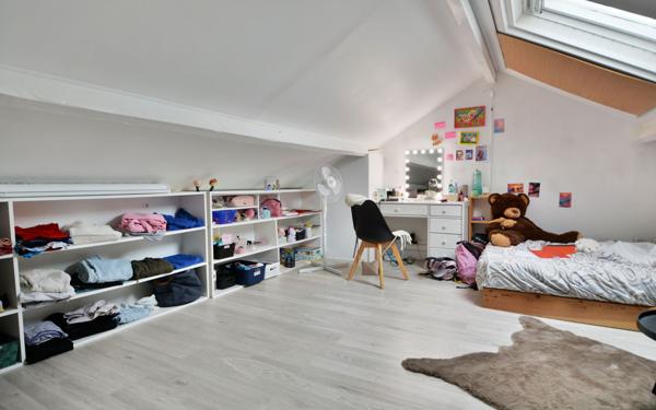 Maison à vendre    4 pièces •  Esbly