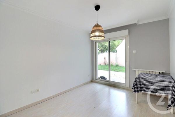 Maison à vendre  6 pièces - 184,42 m2 VAUJOURS - 93