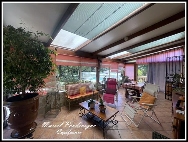 Charme, volumes et confort – Belle demeure familiale avec piscine UCHAUX (84) - 8 pièces, environ 212 m2