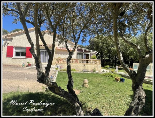 Charme, volumes et confort – Belle demeure familiale avec piscine UCHAUX (84) - 8 pièces, environ 212 m2