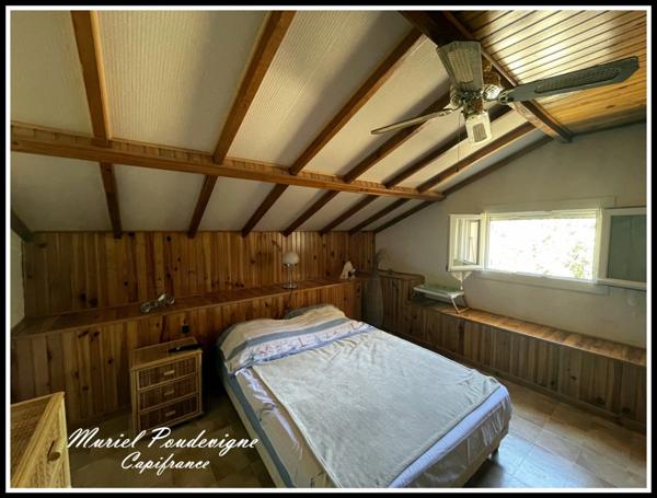 Charme, volumes et confort – Belle demeure familiale avec piscine UCHAUX (84) - 8 pièces, environ 212 m2