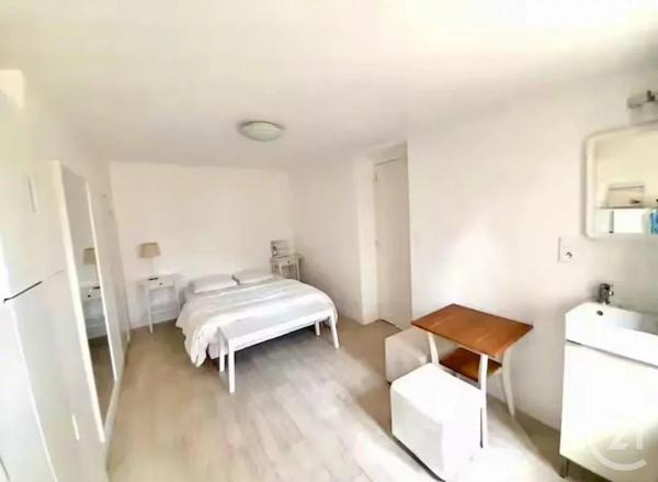 Maison à vendre  4 pièces - 61,13 m 2   AGON COUTAINVILLE  - 50