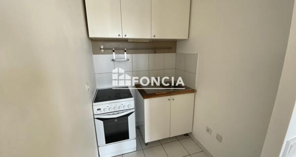 Location Studio 30.69 m² - Corbeil-essonnes 91100