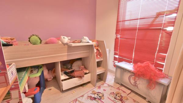 Maison Familiale Contemporaine avec Piscine à Saint-Pée-sur-Nivelle