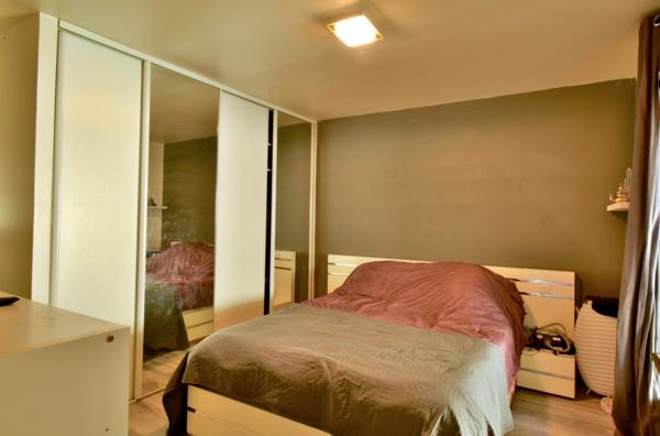 Maison Familiale Contemporaine avec Piscine à Saint-Pée-sur-Nivelle