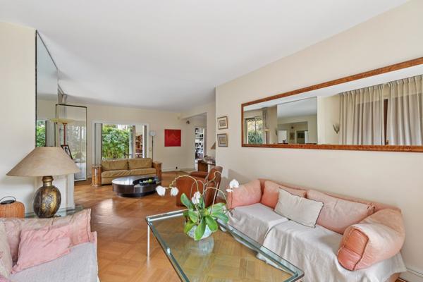 Vente Appartement de luxe Neuilly-sur-Seine 8 Pièces 194 m²